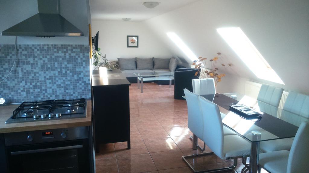 Solid Apartmans Budapest Ruang foto