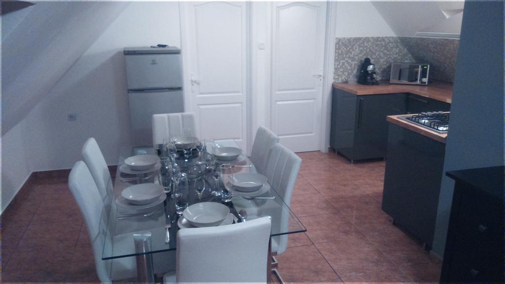 Solid Apartmans Budapest Ruang foto