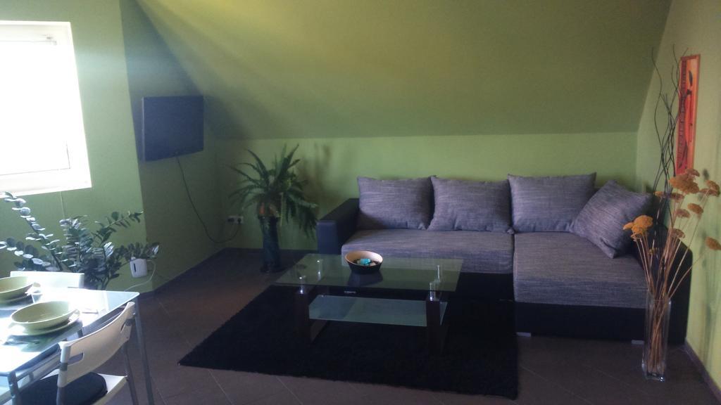 Solid Apartmans Budapest Ruang foto